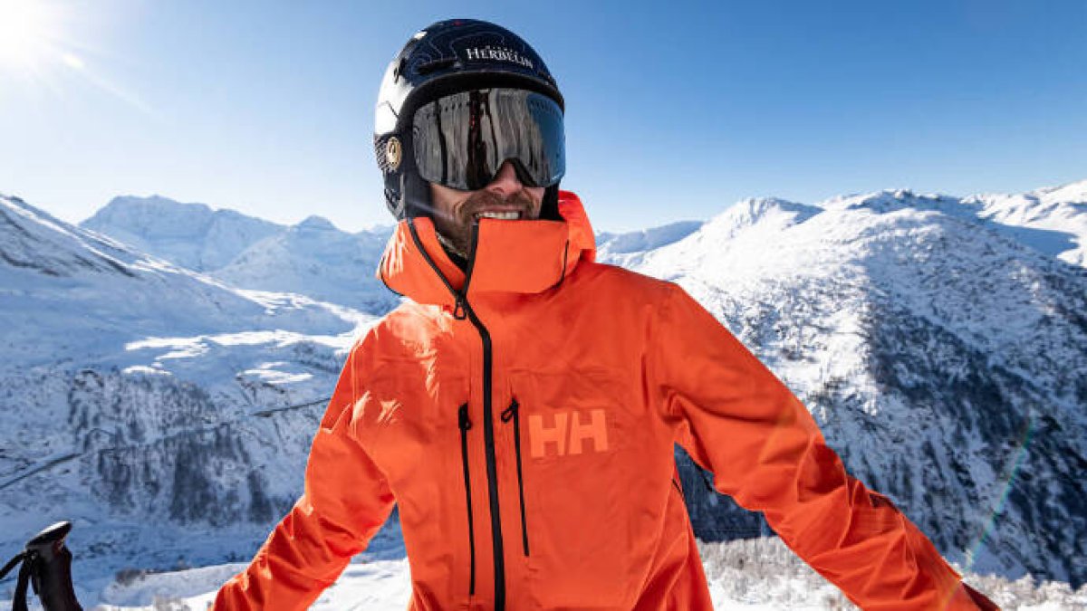 Helly Hansen elimina todos los químicos de sus prendas