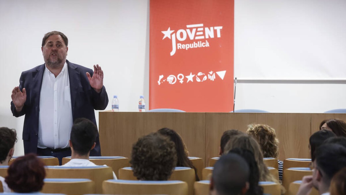 El presidente de Esquerra Republicana, Oriol Junqueras, pronunció la charla 'Aproximació històrica a la repressió contra l'independentisme', en la Univesitat de Valencia esta semana.