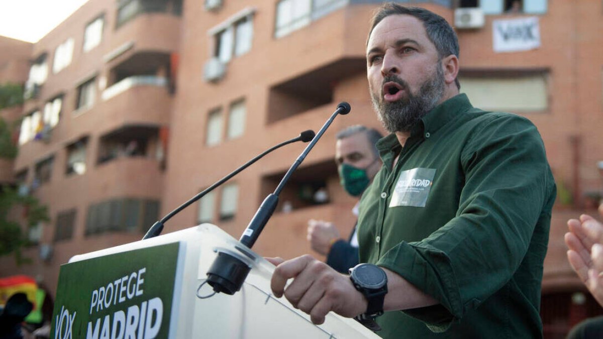Santiago Abascal en el mitin de Vallecas