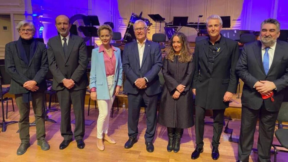 Joan Ribó en su viaje a París