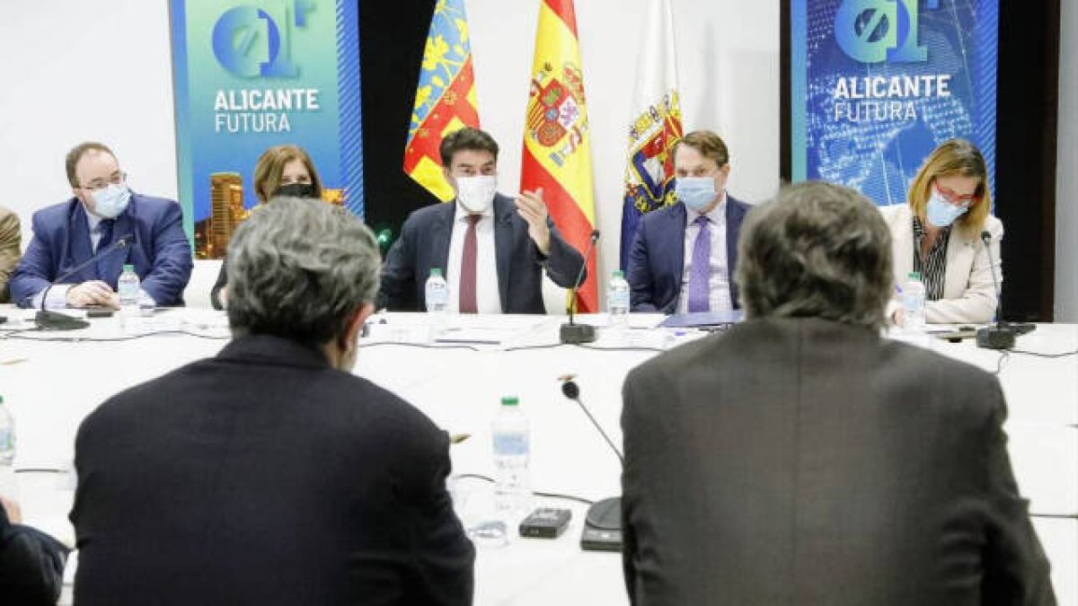 El alcalde Luis Barcala ha explicado los proyectos con detale