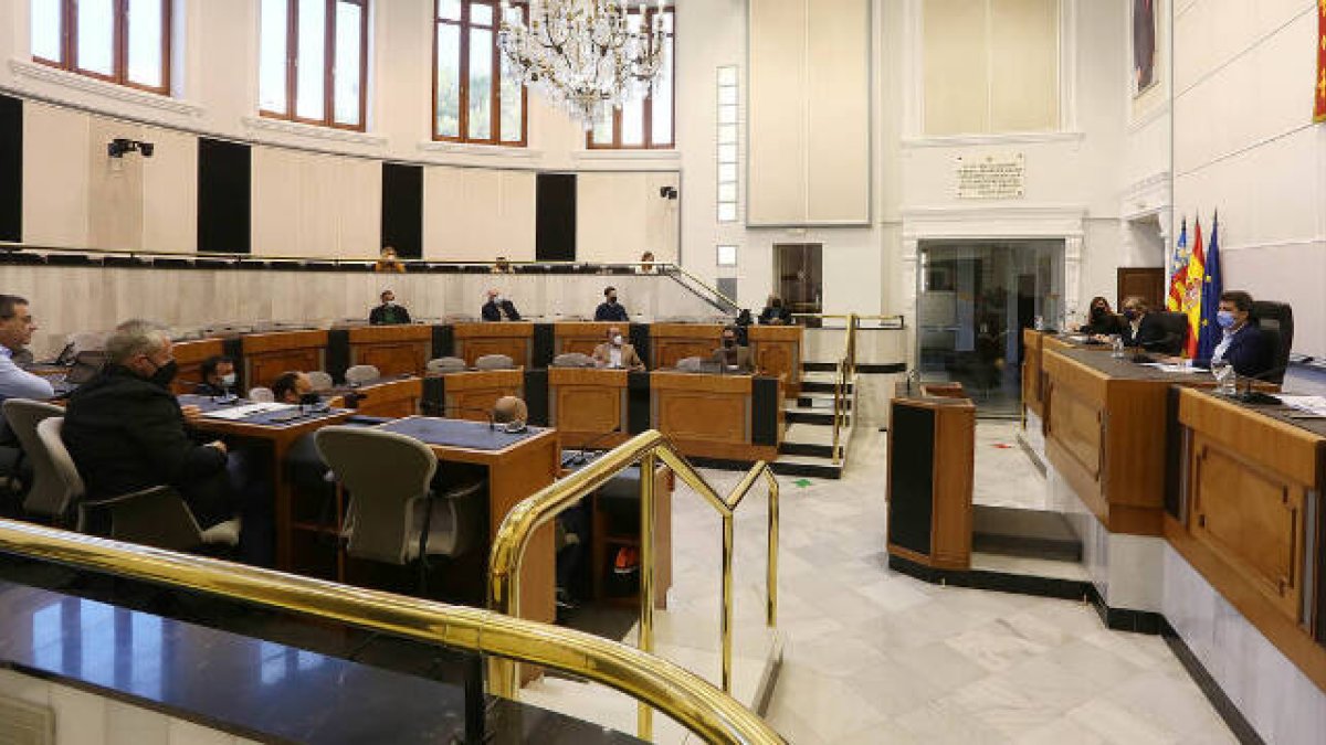 Pleno de la Diputación de Alicante