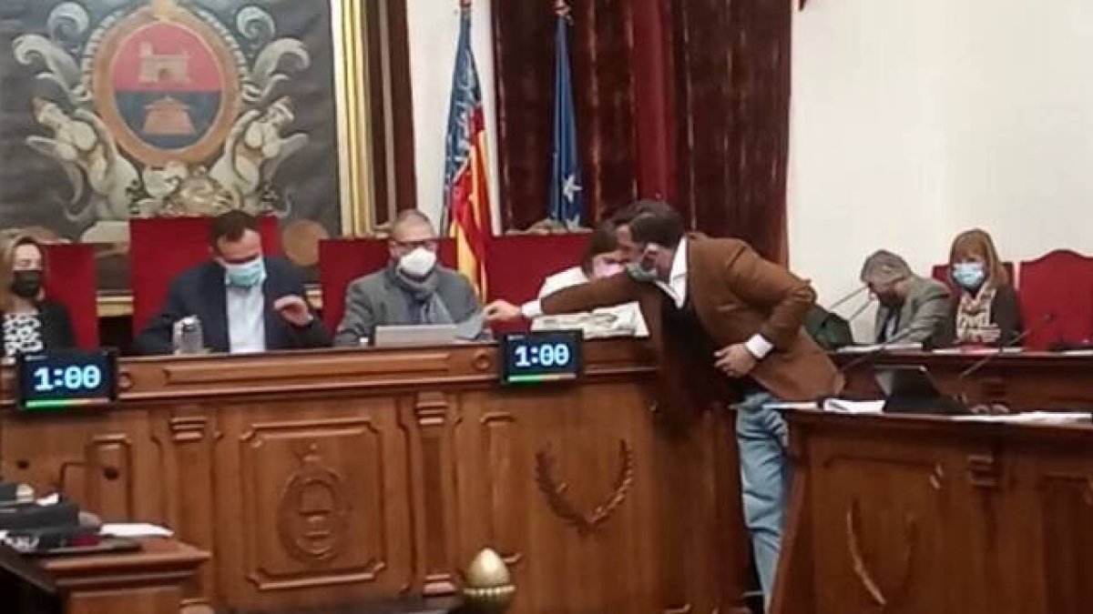 Salón de plenos del Ayuntamiento de Elche