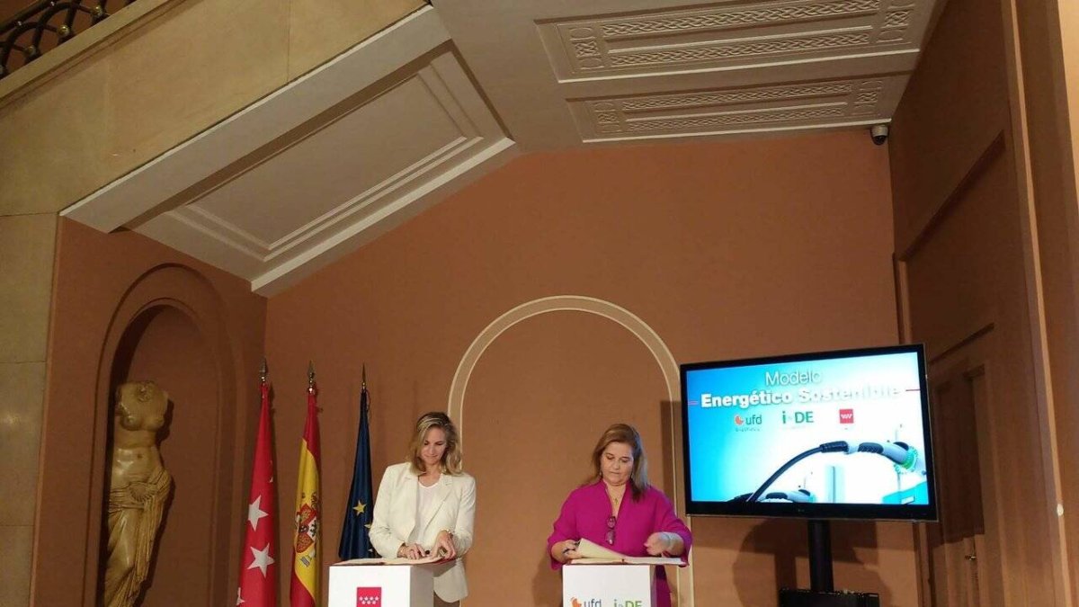 Iberdrola y Naturgy acuerdan con Madrid aumentar los puntos de recarga