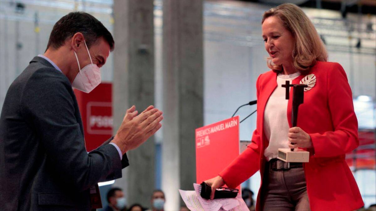 Pedro Sánchez y Nadia Calviño