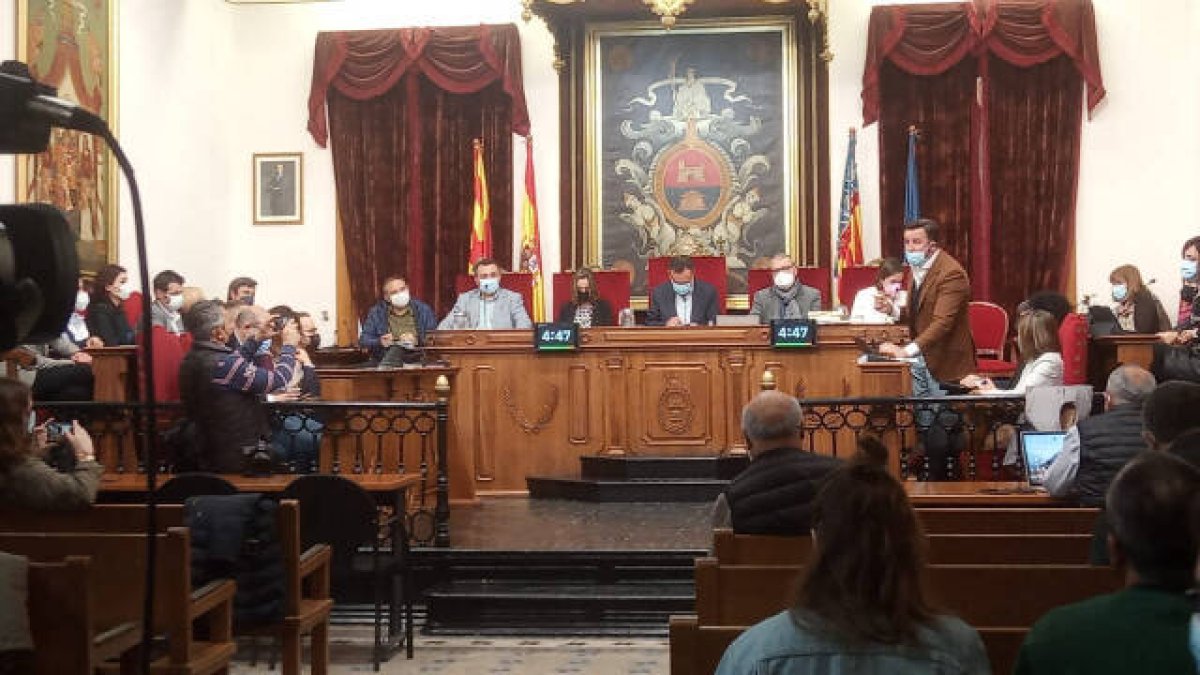 Pleno extraordinario celebrado en Elche