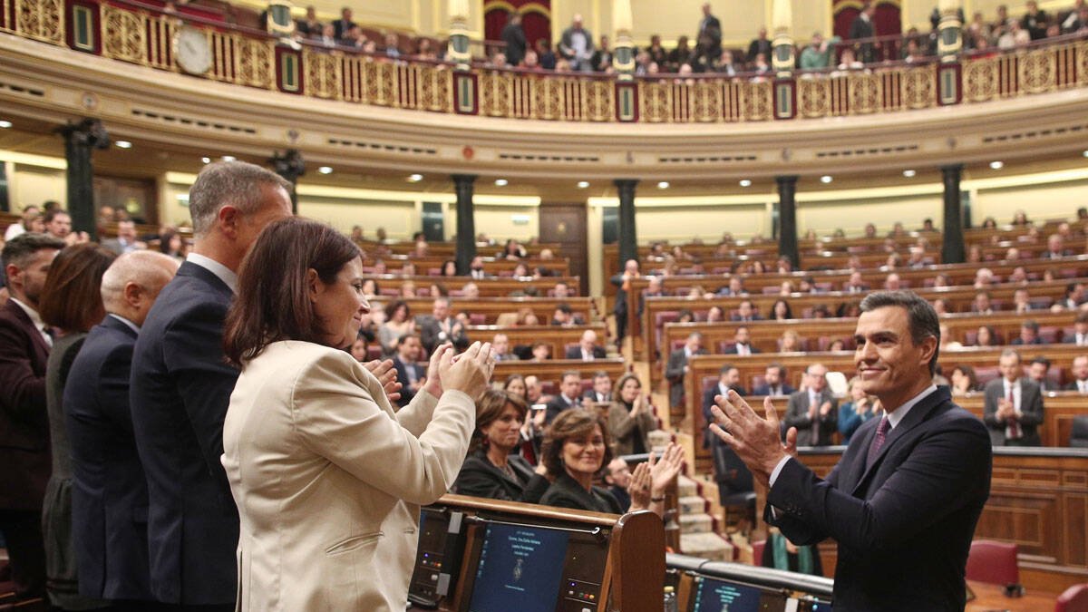 Imagen de Pedro Sánchez en el Congreso siendo vitoreado por los suyos - ARCHIVO