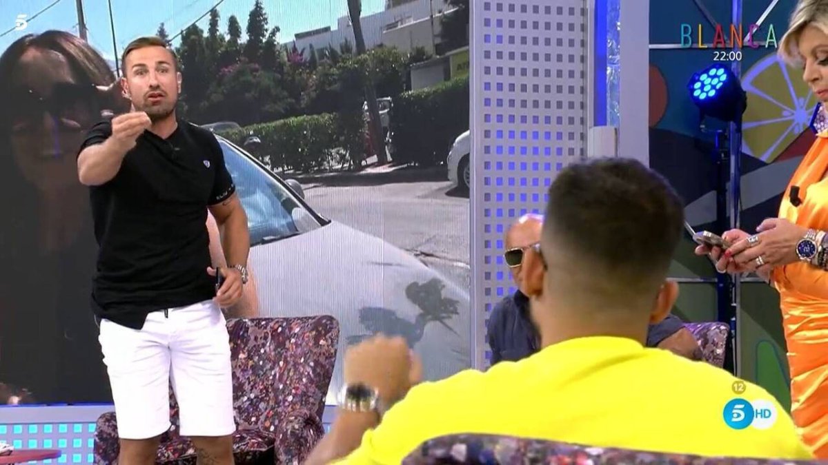 Rafa Mora y Miguel Frigenti en el plató de Sálvame.