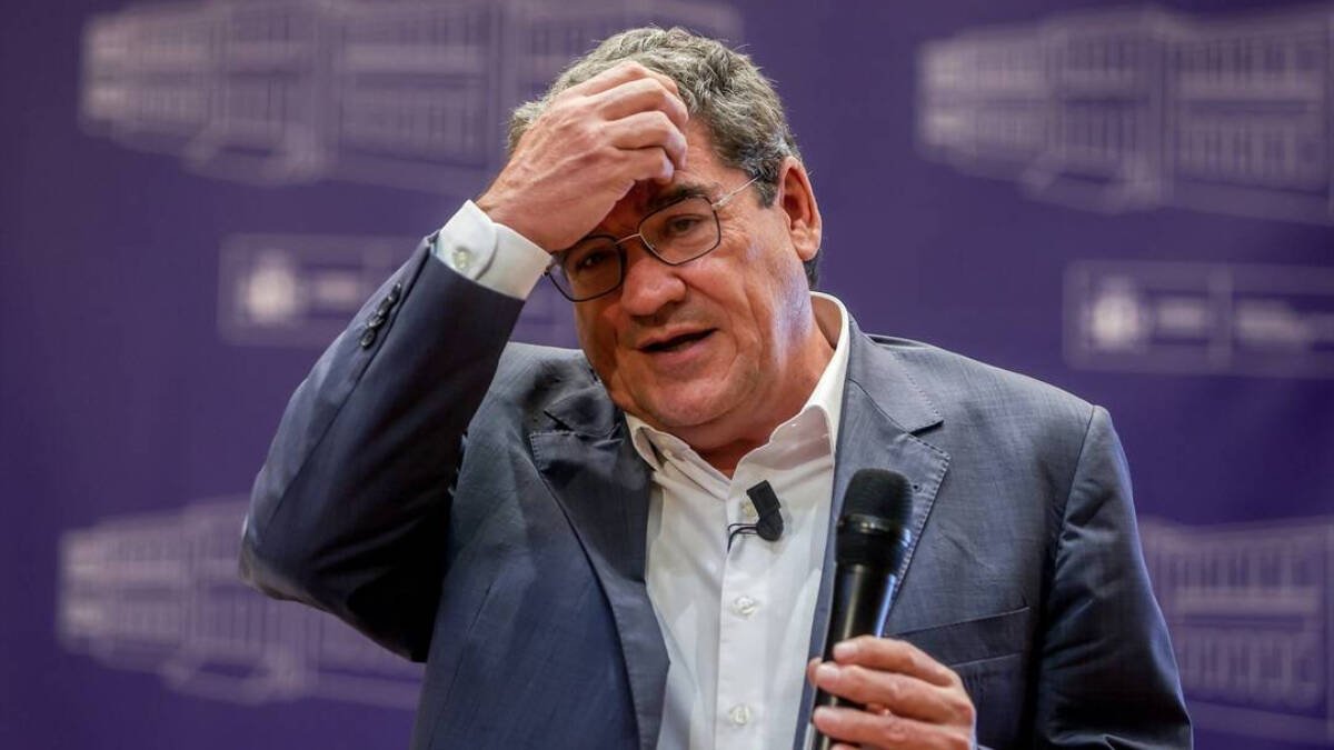 El ministro de Inclusión, Seguridad Social y Migraciones, José Luis Escrivá