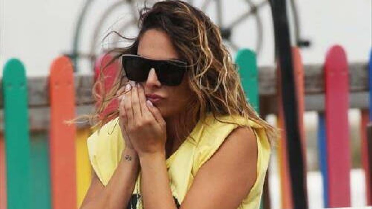 Irene Rosales, muy enfadada con la prensa por preguntarle por el último culebrón Pantoja.