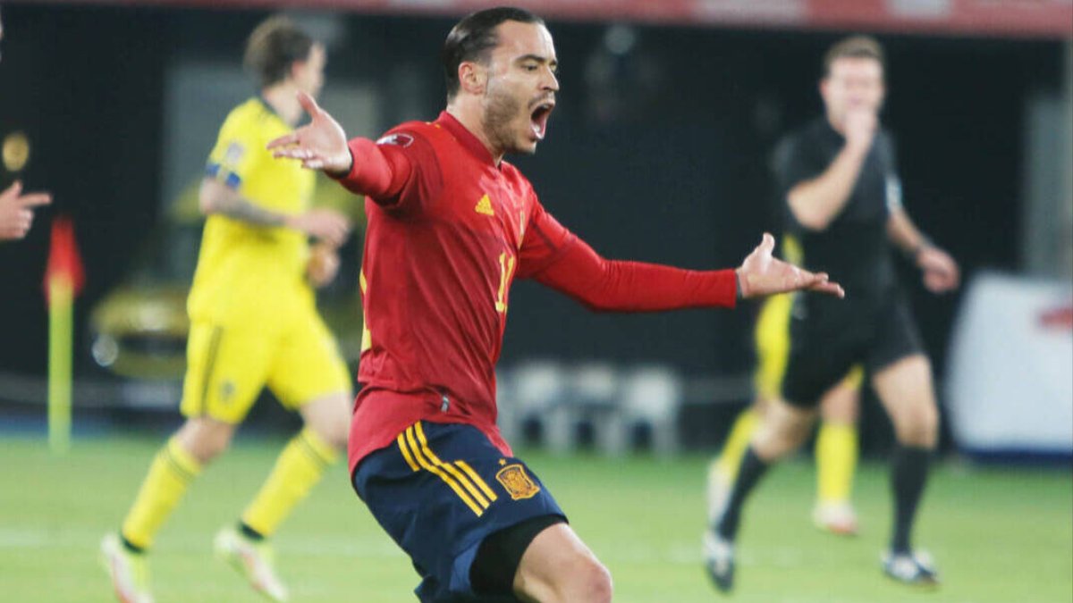 Raúl de Tomás, en uno de los partidos que disputó con España el pasado mes de noviembre.