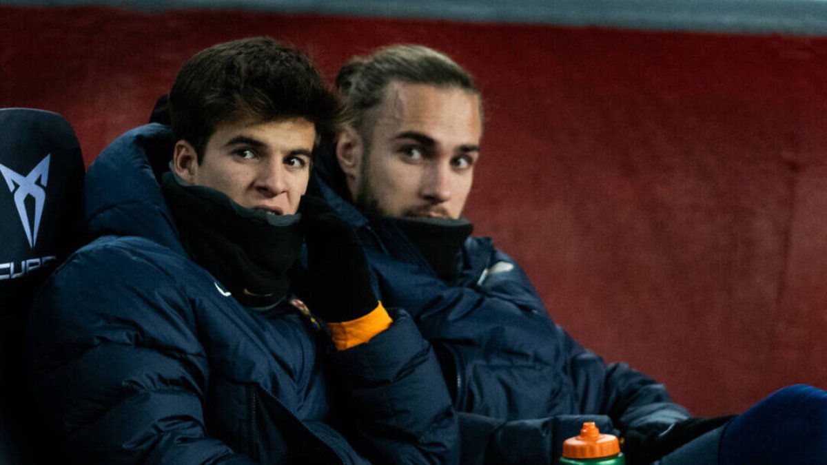 Riqui Puig y Mingueza, dos de los descartes de Xavi Hernández