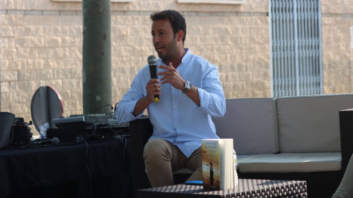 Imagen de Matias Prats (Hijo) durante la presentación de su libro en la Fira del Llibre de Onda - AYUNTAMIENTO DE ONDA