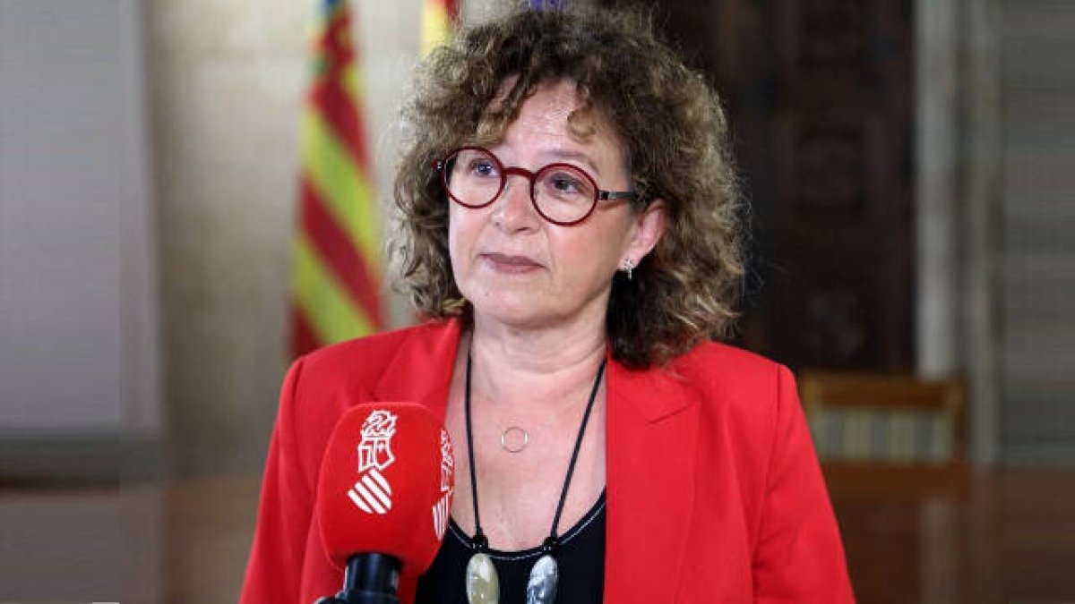 Josefina Bueno, consellera de Universidades
