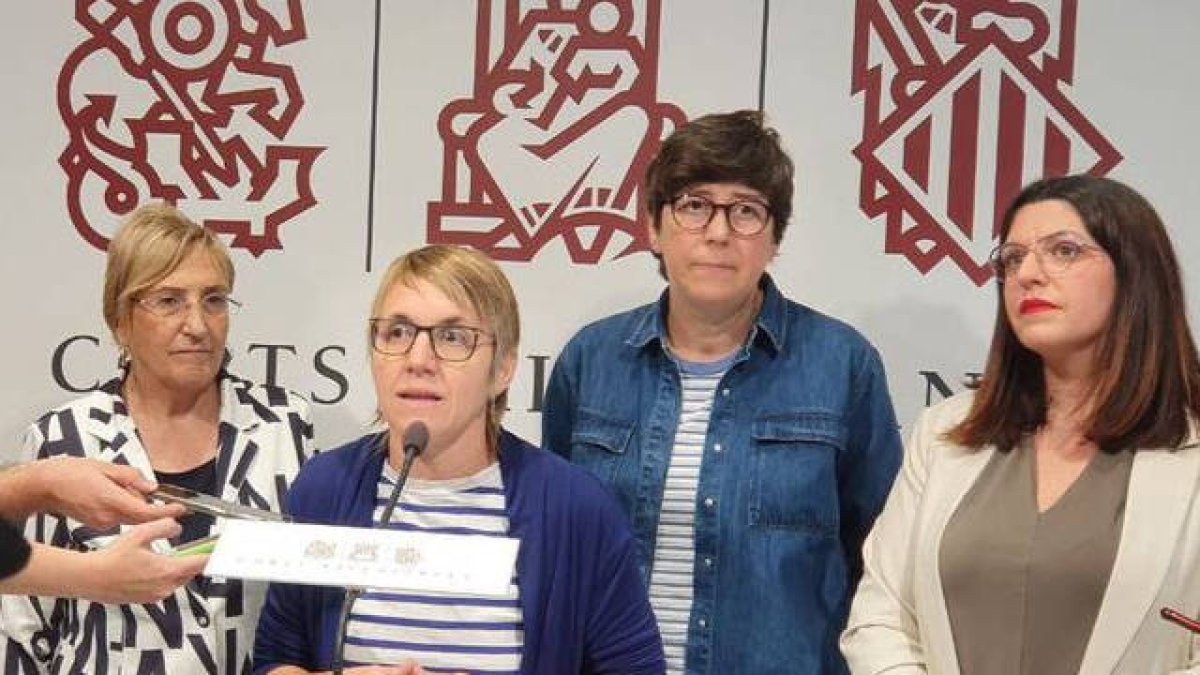 Papi Robles (Compromís), Pilar Lima y Estefanía Blanes (Unidas Podemos), y Ana Barceló (PSPV).