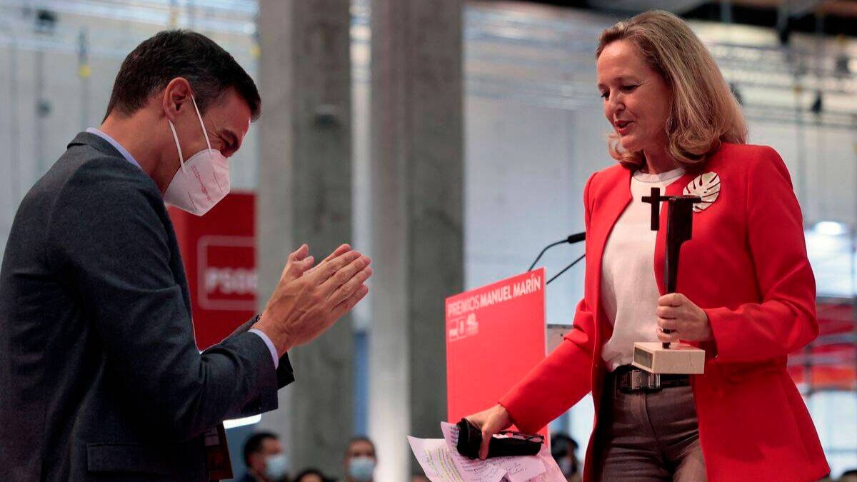 Pedro Sánchez y Nadia Calviño