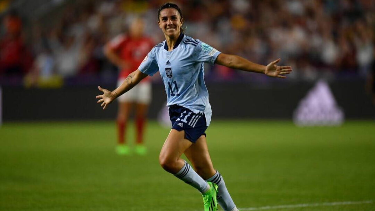 Marta Cardona, autora del gol ante Dinamarca