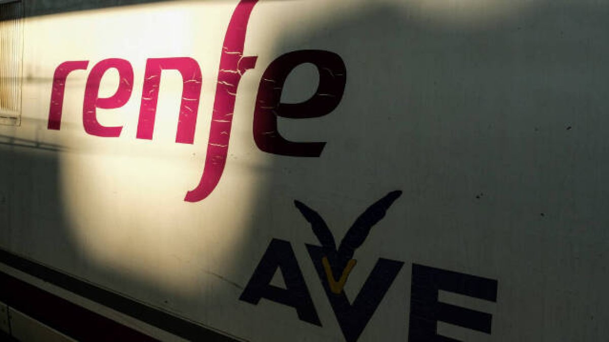 Renfe suspende la venta de billetes AVE entre Alicante y Madrid desde julio