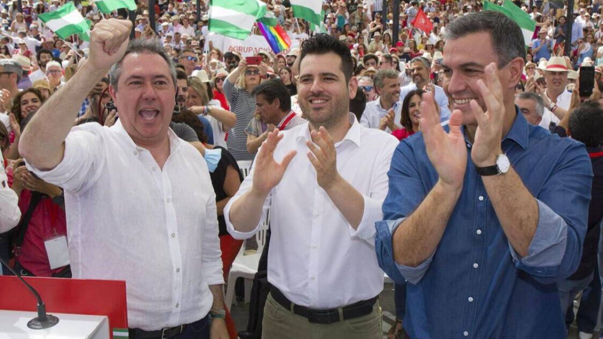 Juan Espadas y Pedro Sánchez