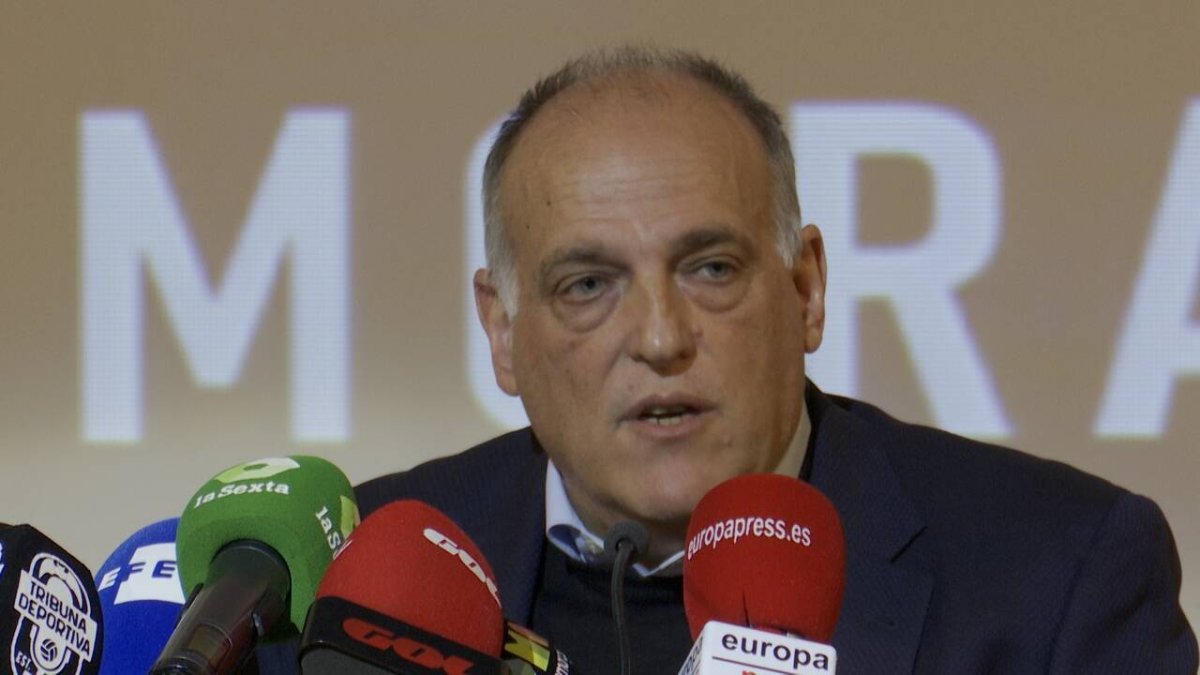 Javier Tebas compareciendo ante los medios de comunicación.