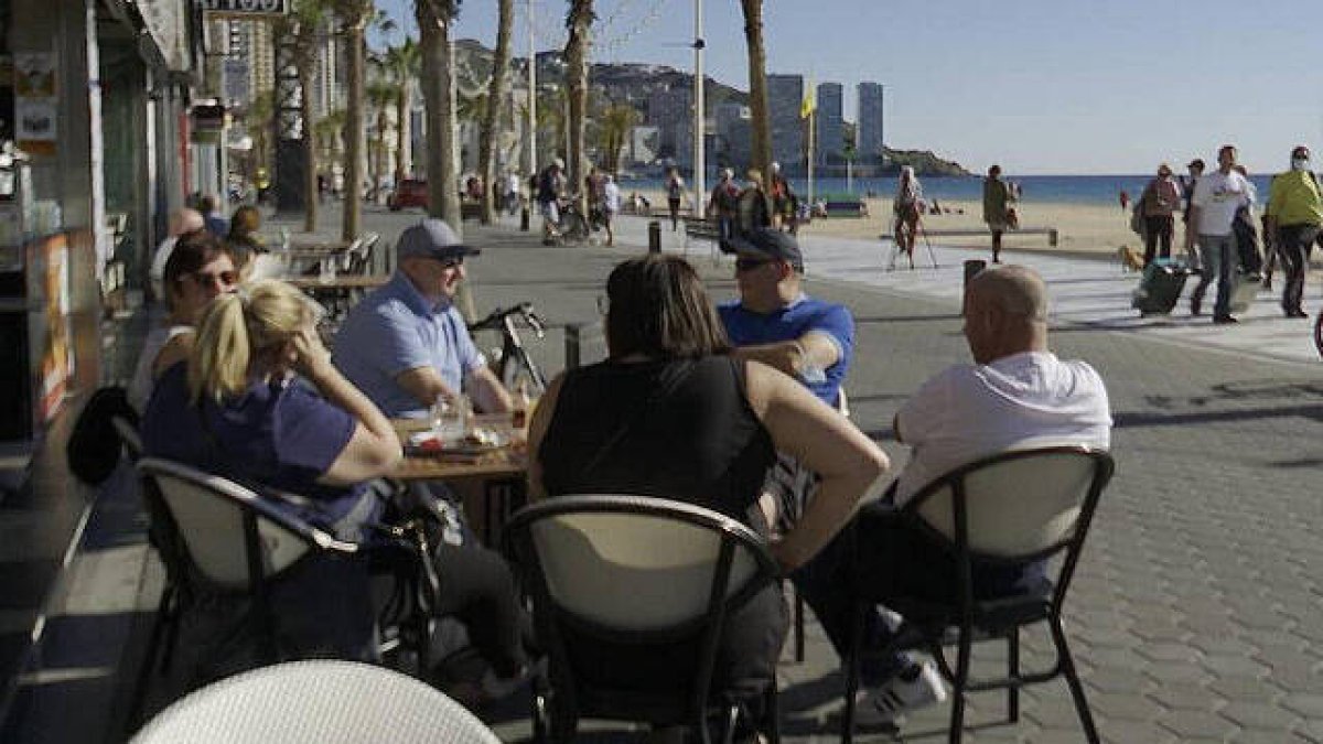 Turistas en Benidorm