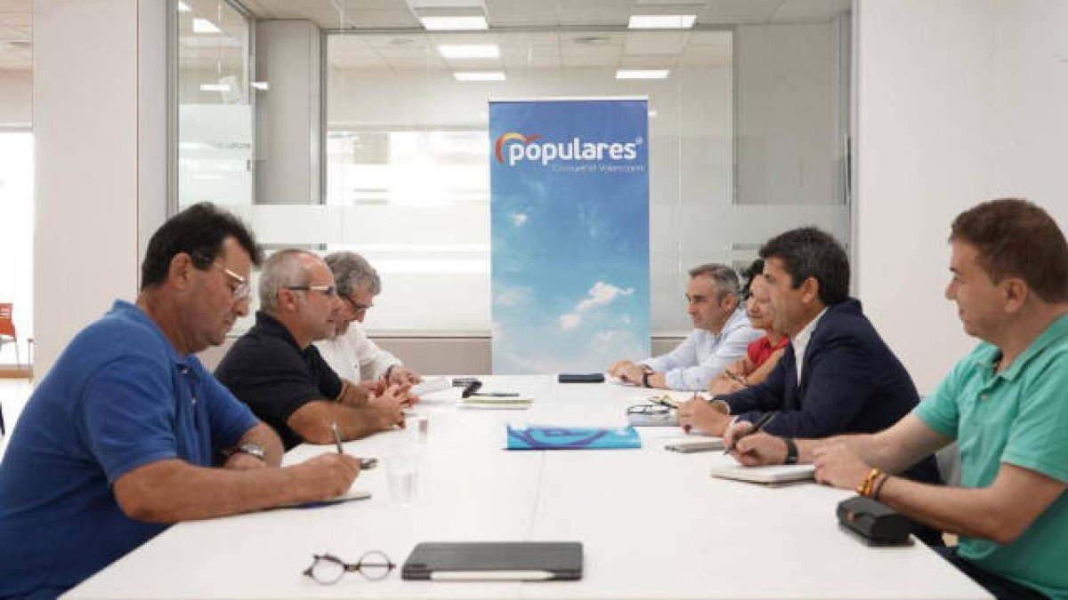 Reunión entre La Unió de Llauradors y el PPCV.
