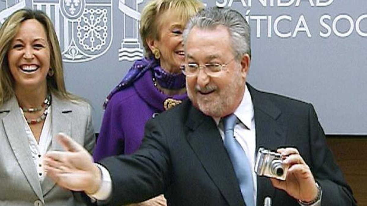 La excusa del ex ministro imputado bernat soria por eludir pagar una deuda