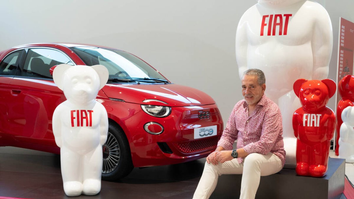 dEmo lleva su arte urbano a Fiat