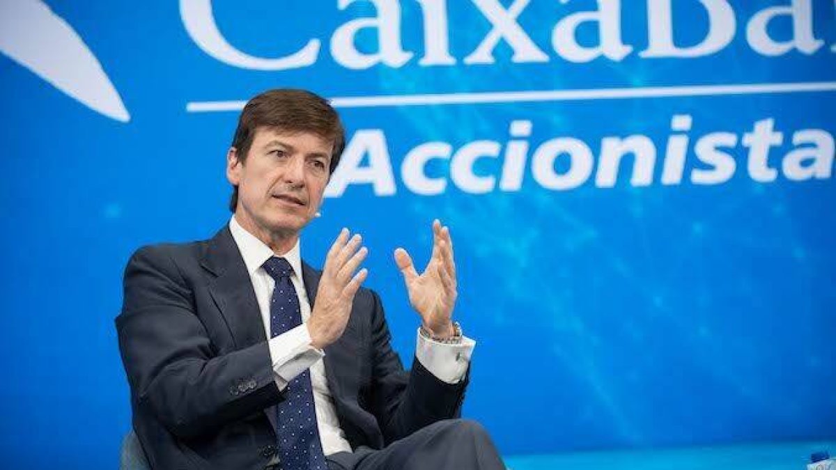 CaixaBank presenta a sus accionistas su ambicioso plan estratégico 2024