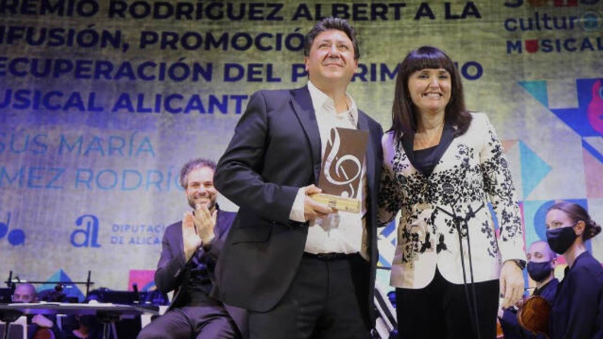 Entrega los Premios Sois Cultura Musical a los grandes compositores alicantinos