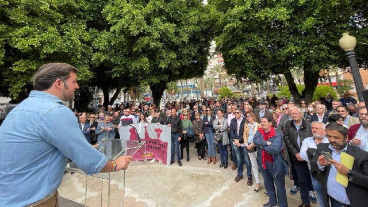 El presidente del PP de Elche, Pablo Ruz, se ha dirigido a los asistentes