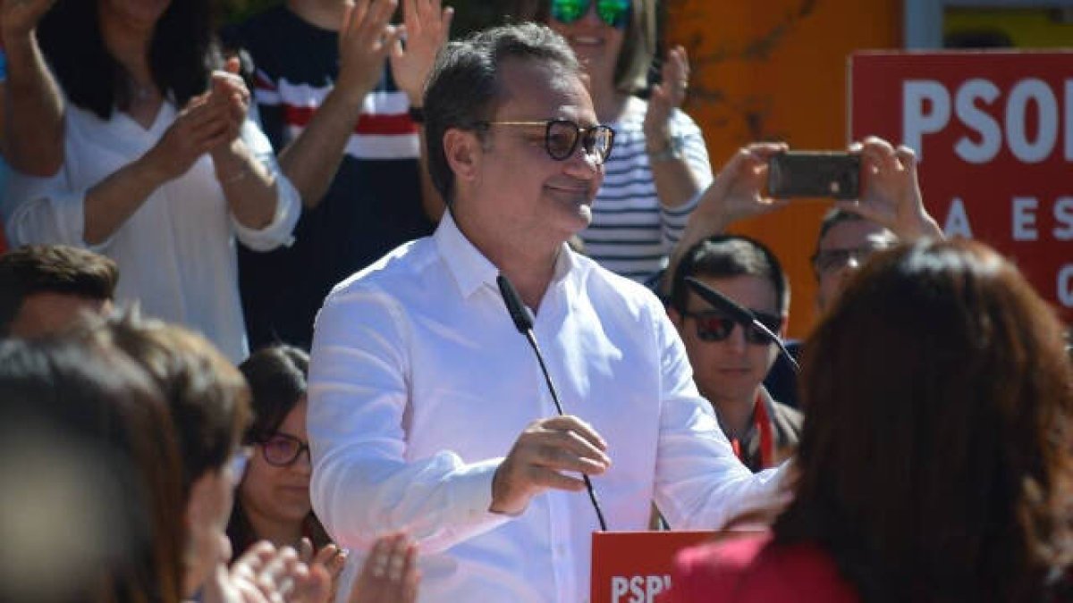 Sanguino se aferra a la portavocía “hasta que Ferraz se pronuncie”