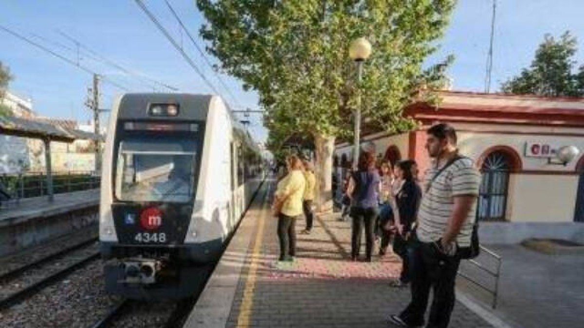 Parada de Metrovalencia en L'Eliana.