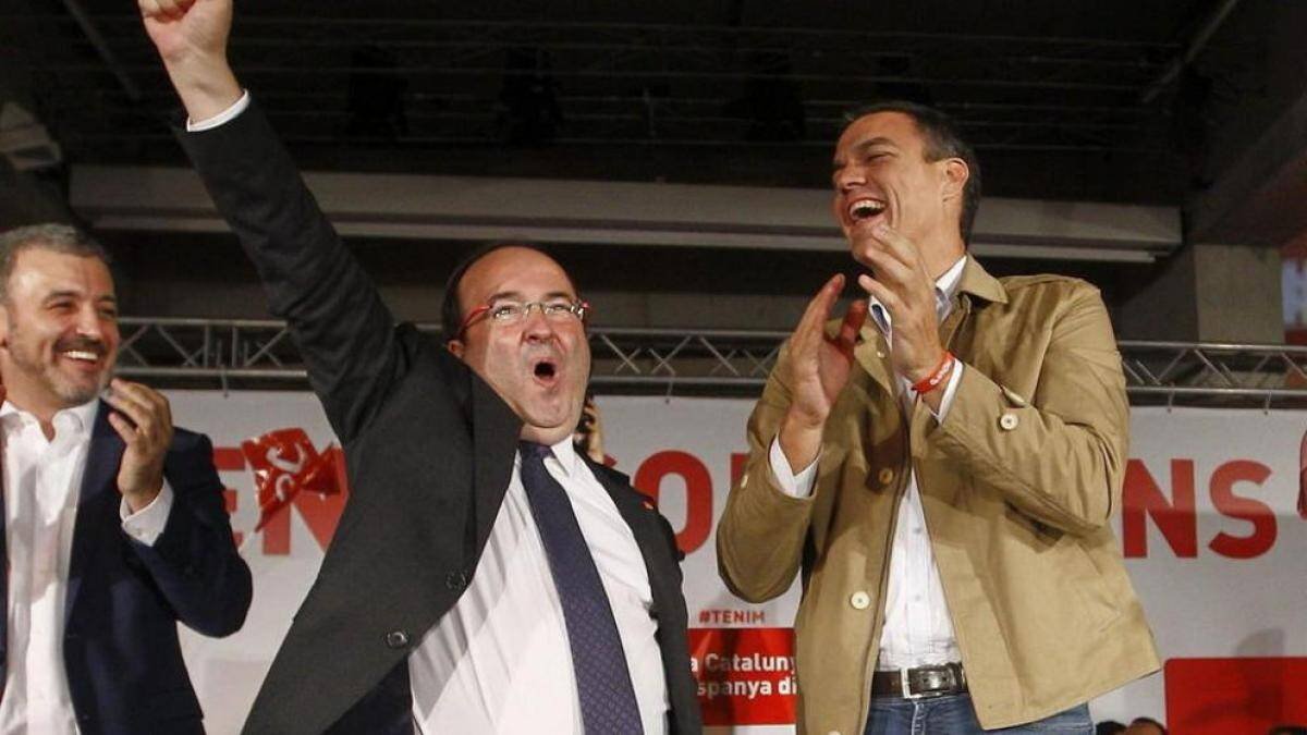 Imagen de Miquel Iceta junto a Pedro Sánchez en una campaña de las elecciones catalanas (Archivo).