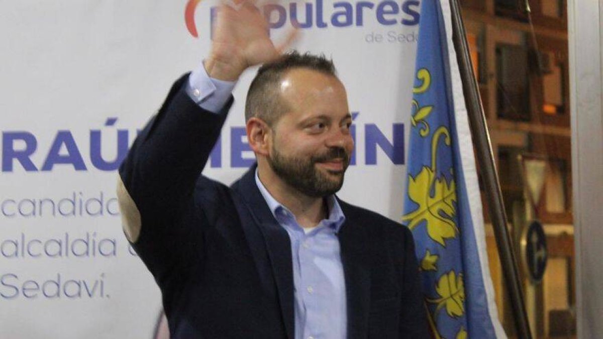 Imagen del portavoz popular en el Ayuntamiento de Sedaví, Raúl Hellín.
