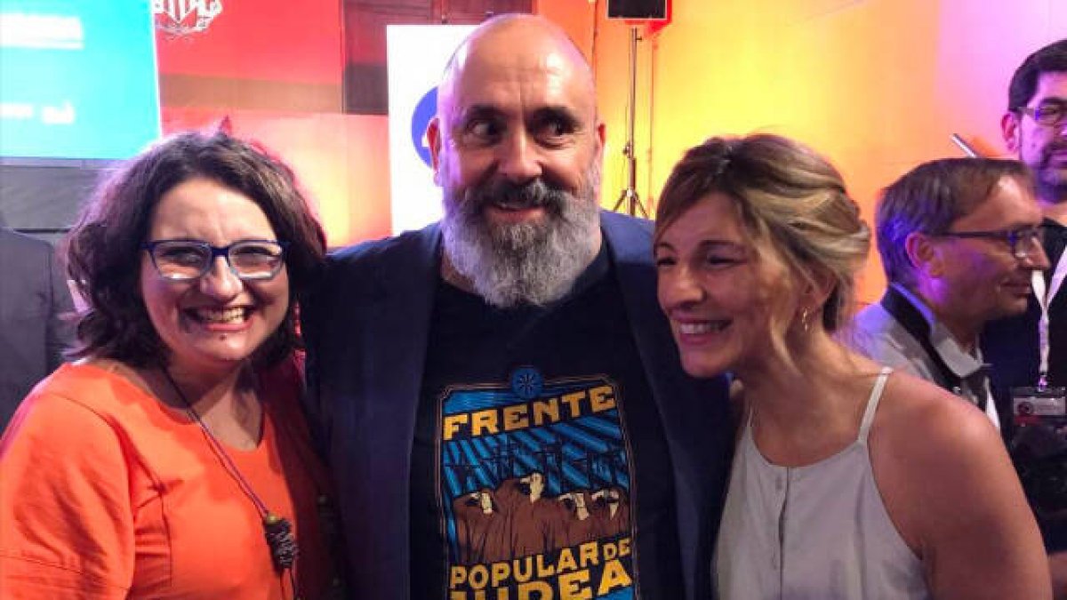Oltra, Nomdedéu y Yolanda Díaz en la cumbre