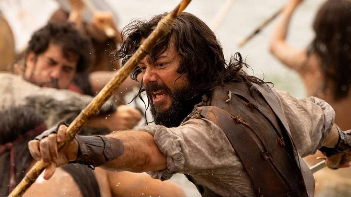 Álvaro Morte, en su papel de Elcano.