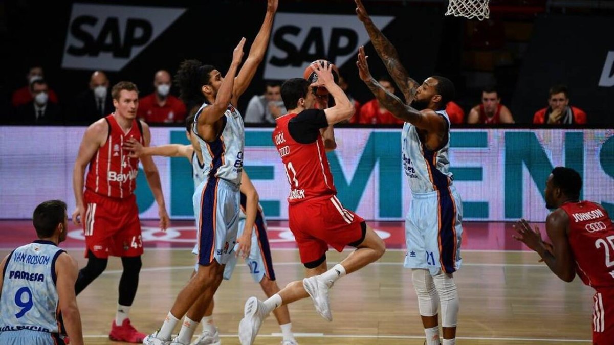 Imagen de archivo de un enfrentamiento entre el Valencia Basket y el Bayern de Munich.