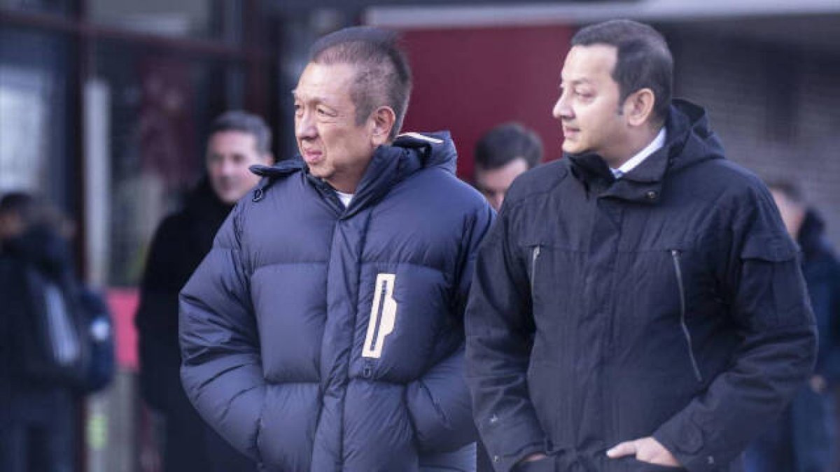 Peter Lim, propietario del Valencia CF, con Anil Murthy, hasta ahora presidente