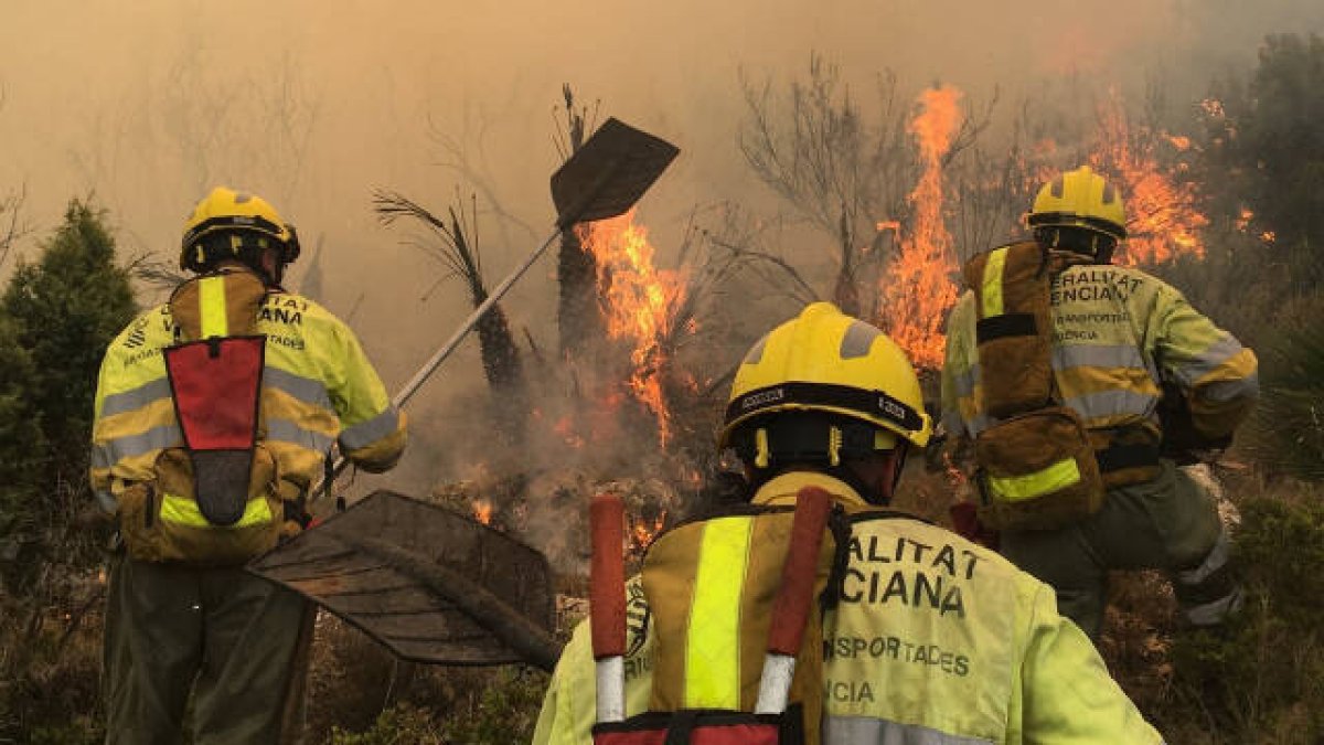 Bomberos forestales de la Generalitat Valenciana