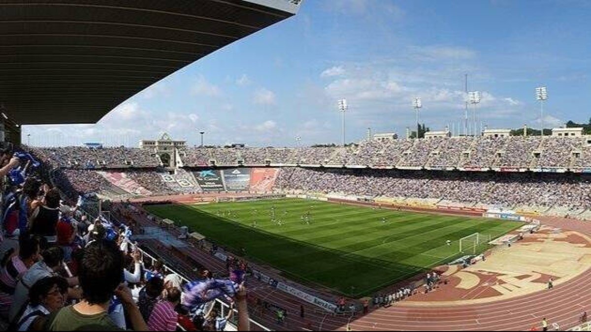 El Barça-PSG de Champions se disputará en Montjuïc por la demora en los permisos del Camp Nou
