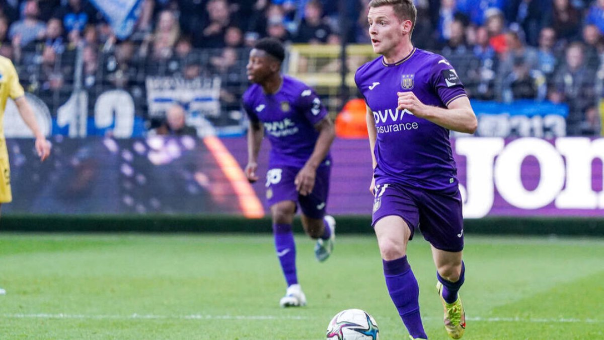 Sergio Gómez, durante un partido con el Anderlecht