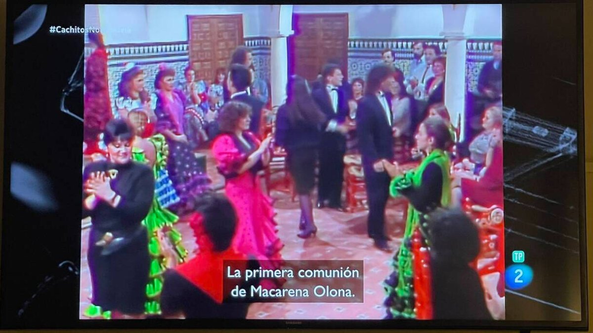 Una imagen del vídeo musical relacionado con Macarena Olona.