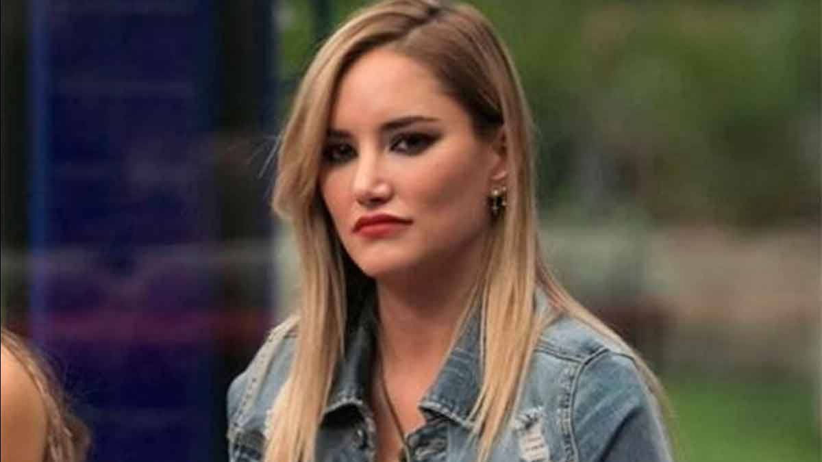 Alba Carrillo, muy preocupada por su accidente.