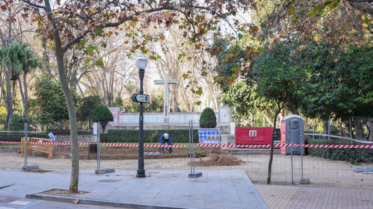 Imagen de la Cruz de los Caídos en el parque Ribalta de Castellón - EP