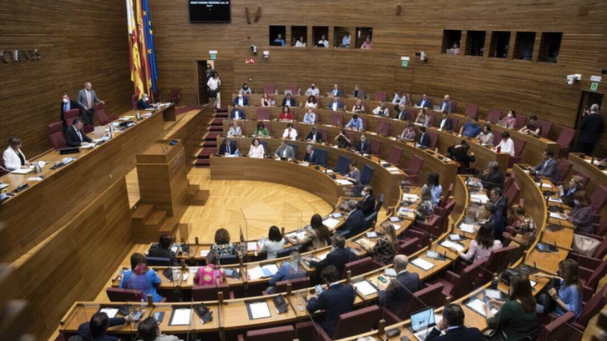 Pleno de Las Cortes Valencianas.