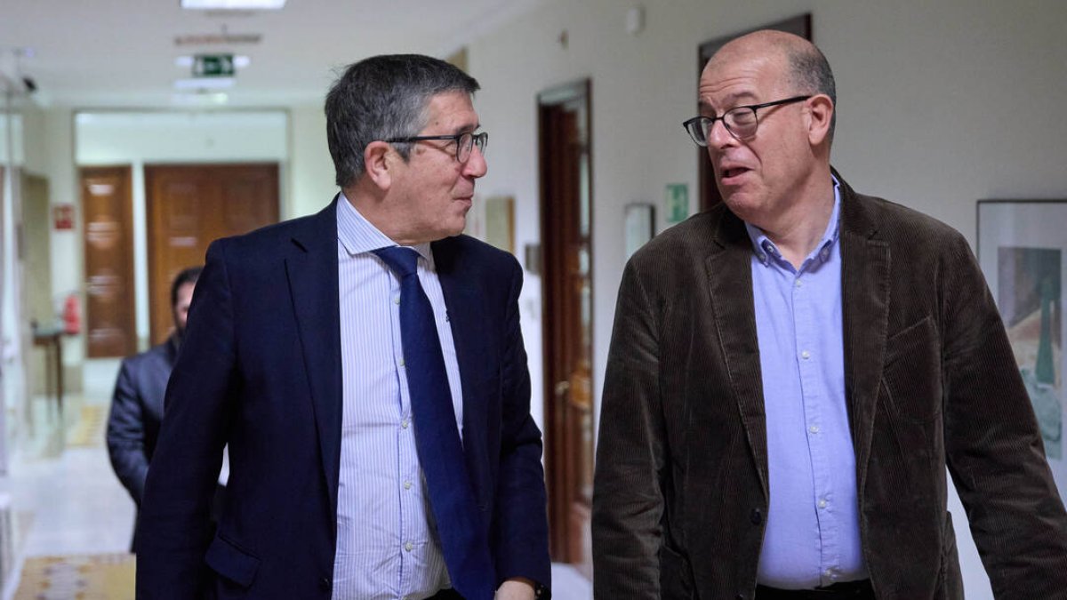 Patxi López y el diputado del PSC, José Zaragoza.