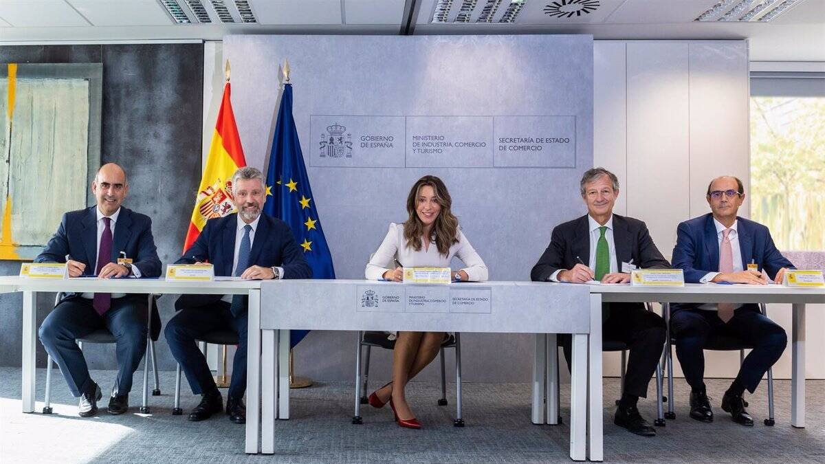 Iberdrola, CaixaBank y BNP Paribas firman un préstamo verde por 500 millones