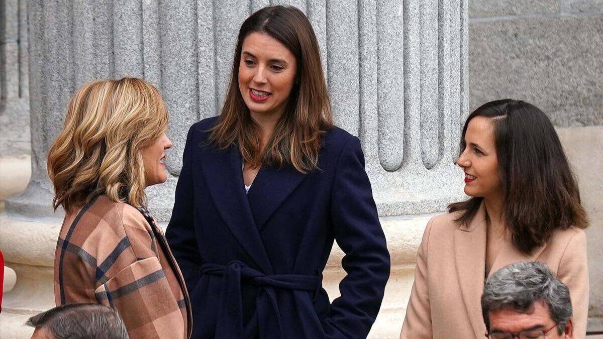 Pilar Alegría con Irene Montero y Ione Belarra