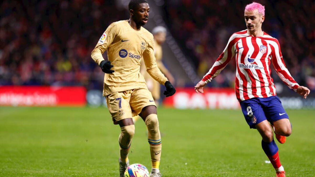 Dembélé y Griezmann durante el Atlético-Barcelona.